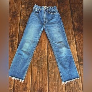 Abercrombie & Fitch Ultra High Rise Ankle Straight Jeans